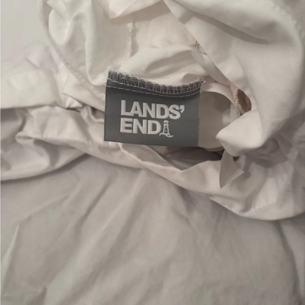Lands’ End Luxurious White Cotton duvet cover with insert. King size EUC!